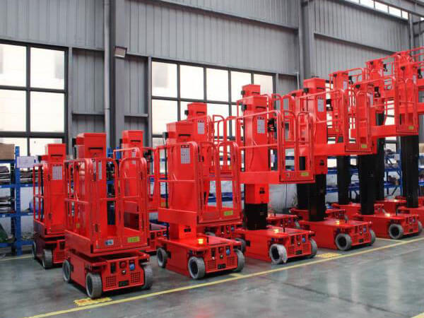 AMWP6100 Self-Propelled Mast Lift